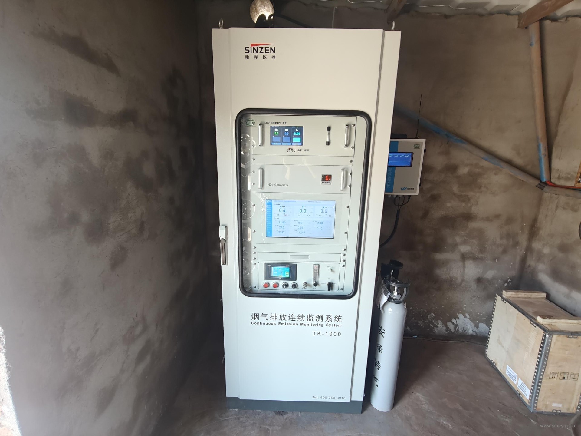 1747033539208914.jpg 煙氣在線監(jiān)測(cè)系統(tǒng)安裝圖.jpg